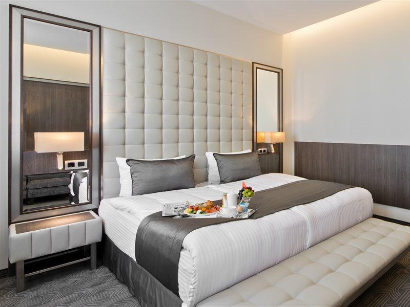 Congress Avenue Hotel