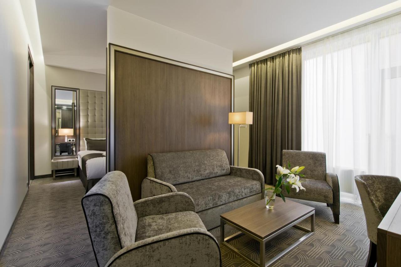 Hotel Congress Avenue 4*