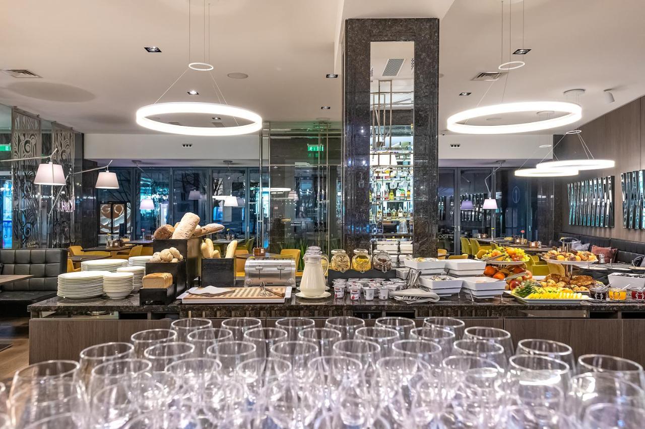 Hotel Congress Avenue 4*