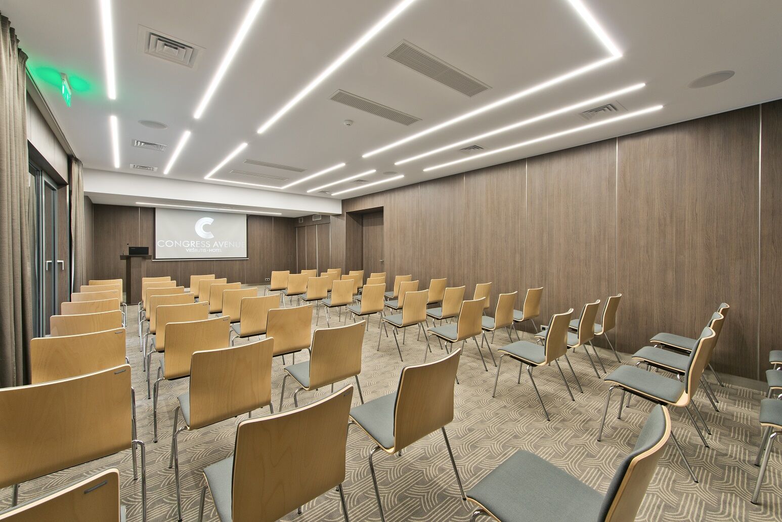 Congress Avenue 4* Vilnius